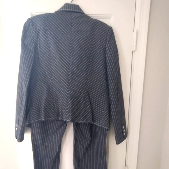 Grace Dane Lewis Pantsuit - Picture 2 of 6